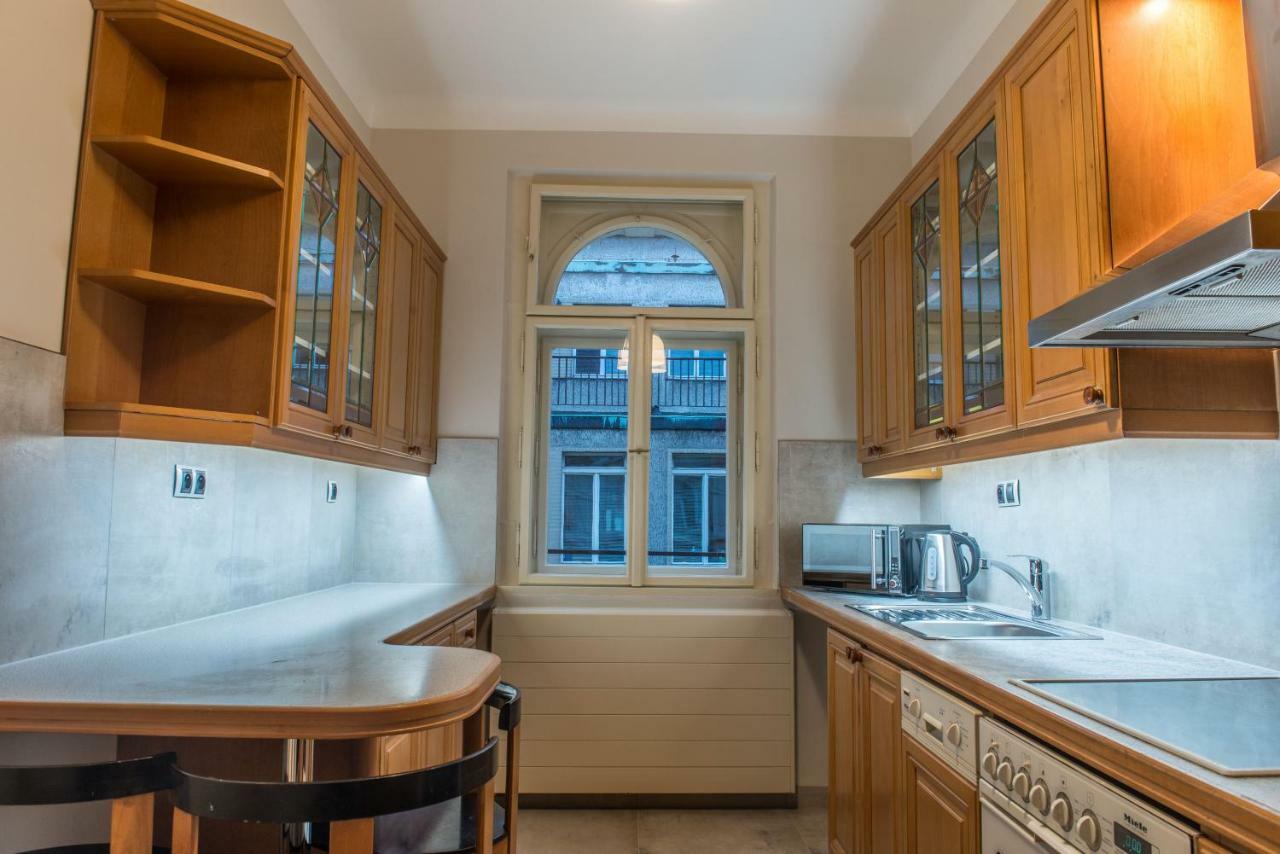 Exclusive 3 Bedroom Top-Notch Flat, Great Location プラハ エクステリア 写真