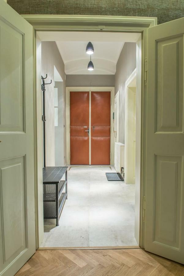 Exclusive 3 Bedroom Top-Notch Flat, Great Location プラハ エクステリア 写真